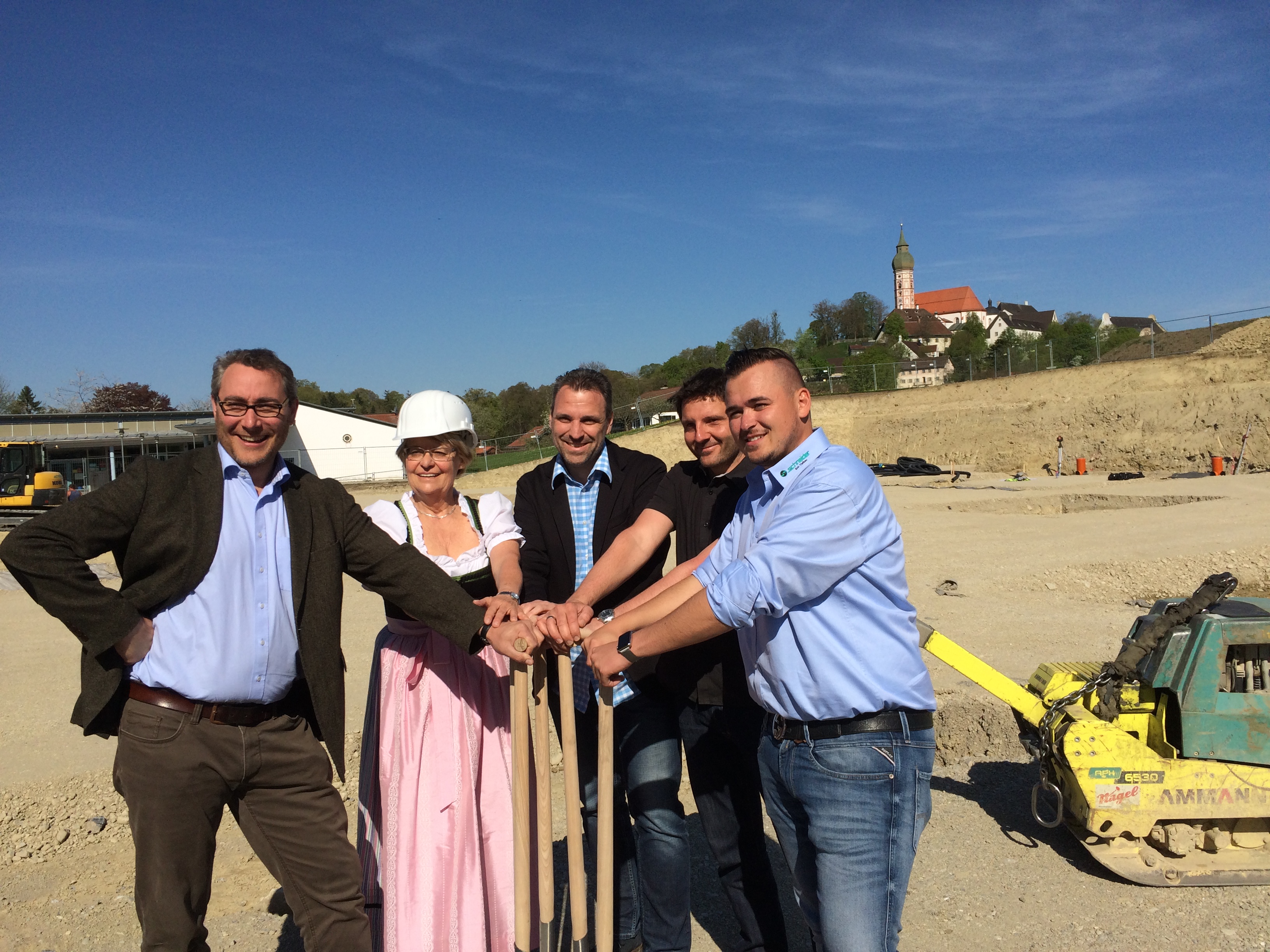 Spatenstich neues Kinderhaus in Erling 